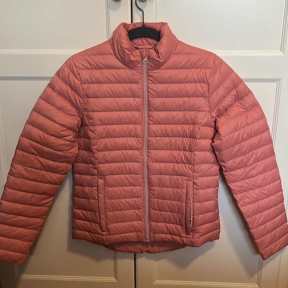 CORE puffer jacket. Size S (6)